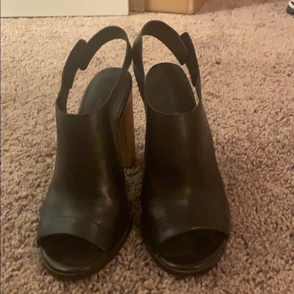 Wooden heel mule